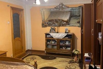 Apartament 3 camere zona Scolii 8 - 5