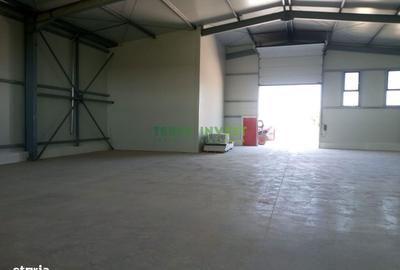 Spațiu comercial, de 550 mp, în Central - 3