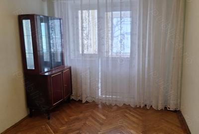 Apartament cu 3 camere decomandat în Obor - 8