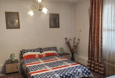 Oferta! Inchiriez camera frumoasa si spatioasa la vila unui tanar student,conditi foarte bune. - 2