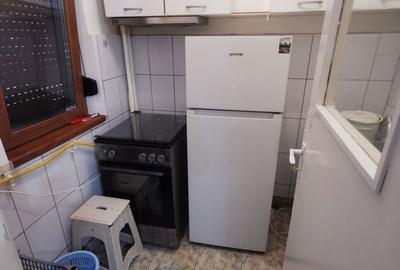Apartament cu 2 camere semidecomandat în Intim