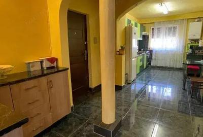Apartament de vanzare, 3 camere, 67 mp, zona Manastur!