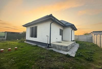 Casa Individuala / 3 Camere / 1 Baie / Teren 270 mp - 4