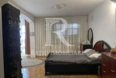 Casă cu 6 camere cu Teren 1259 Mp în Podgoria - 17