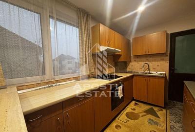 Apartament la casa cu 2 camere, curte proprie, Ghiroda - 2