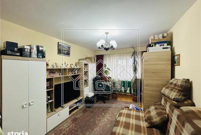 Apartament cu 2 camere decomandat în Valea Aurie - 14