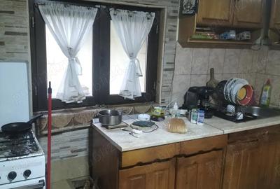 Casă cu 6 camere cu Teren 1300 Mp în Periferie - 4