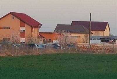 Teren de 5535 mp, în Central
