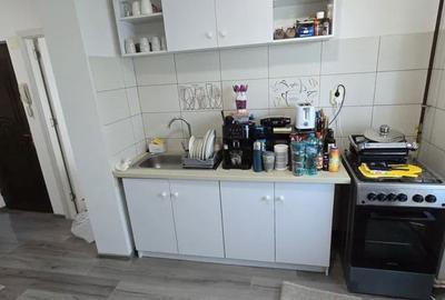 Apartament cu 2 camere decomandat în Far - 3