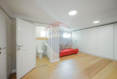 De vânzare casă cu 5 camere, în zona de dealuri, str. Răspântiilor - 12