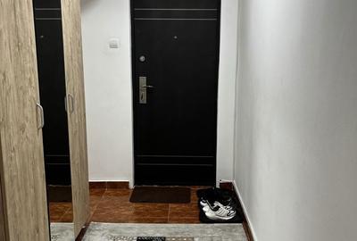 Apartament cu 2 camere semidecomandat în Micro 5 - 12