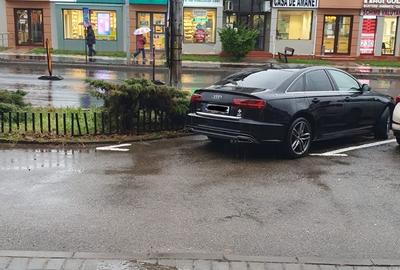 Spațiu comercial, de 91 mp, în Central - 4