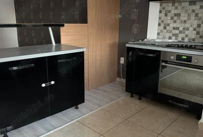 Apartament cu 3 camere decomandat în Central - 2