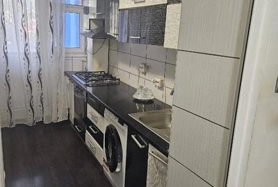 Apartament cu 2 camere decomandat în Micro 20 - 3