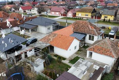 Casă cu 4 camere în Central