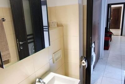 Apartament cu 2 camere în Micro 3