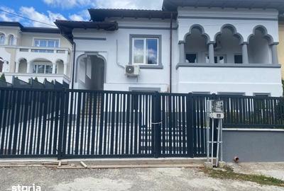 Casă cu 4 camere cu Teren 100 Mp în Central