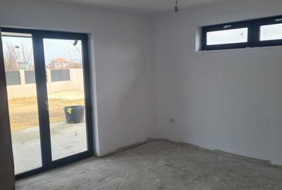 Casă cu 3 camere în Ghercești - 8