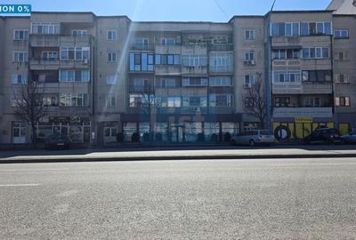 Spațiu comercial, de 191 mp, în Central - 1