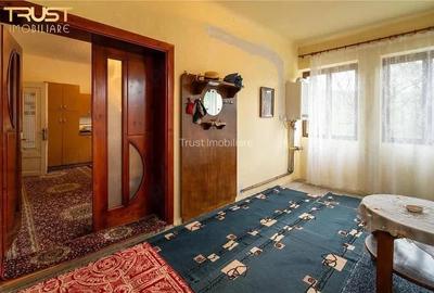 Casă cu 4 camere cu Teren 11000 Mp în Iclod