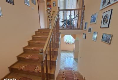 Casă cu 4 camere decomandat cu Teren 1500 Mp în Burdea