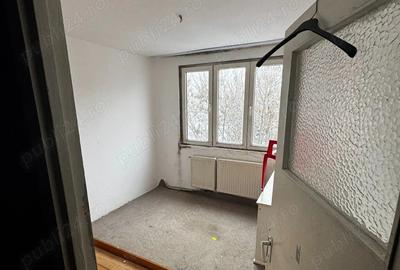 Apartament cu 3 camere semidecomandat, mobilat în Berceni - 3