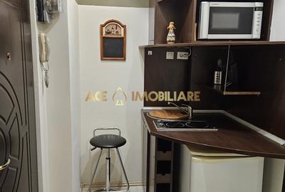 Garsonieră decomandată, mobilată în Universitate - 5