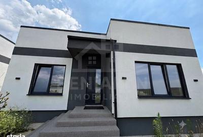 Casă cu 4 camere în Central