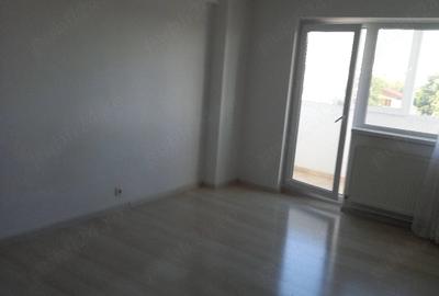 Apartament cu 2 camere decomandat în 9 Mai - 5