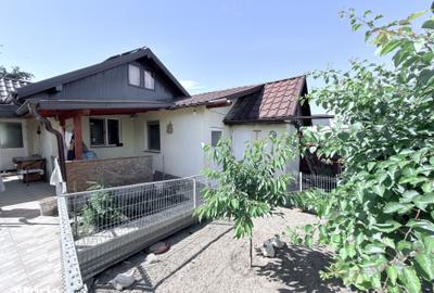 Casă cu 3 camere cu Teren 332 Mp în Central