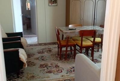 Apartament cu 2 camere semidecomandat, mobilat în Central