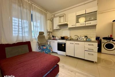Apartament cu 2 camere decomandat în Roșu