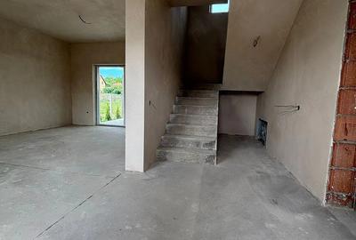 Casă cu 4 camere cu Teren 350 Mp în Exterior Vest - 3