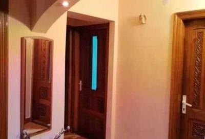 Apartament cu 3 camere decomandat în Central - 2