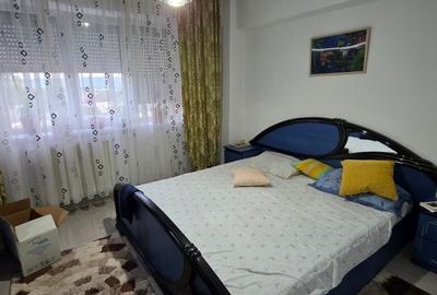 Apartament cu 3 camere decomandat în Orizont