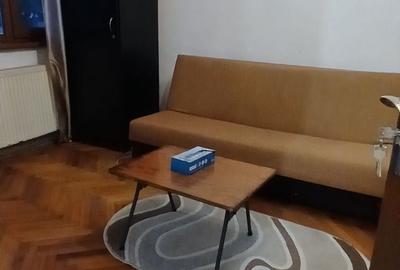 Apartament cu 2 camere decomandat în Turnișor