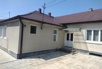 Casă individuală cu 4 camere cu Teren 446 Mp în Central - 2