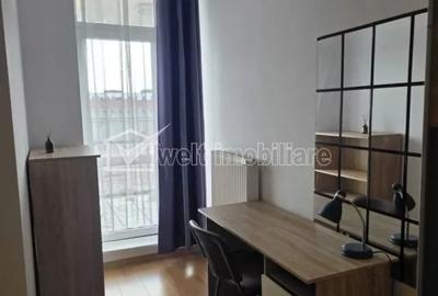 Apartament cu 4 camere semidecomandat în Central