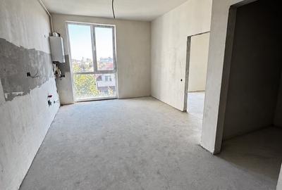 Apartament cu 3 camere semidecomandat în Mărăști