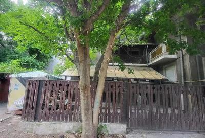Casă cu Teren 117 Mp în Central
