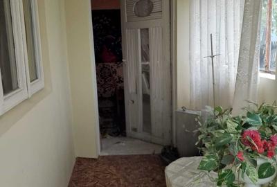 Casă cu 3 camere cu Teren 1690 Mp în Făcăeni
