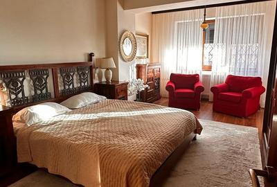 Penthouse cu 3 camere decomandat, mobilat în Mamaia - 13