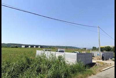 Teren de 3700 mp, în Șimian - 3