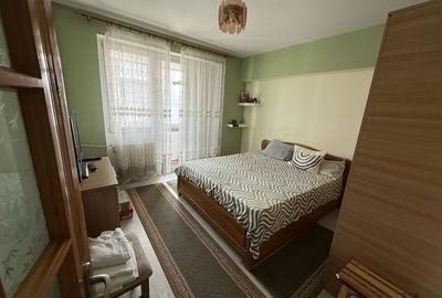 Apartament cu 3 camere decomandat în Lacul Tei - 3