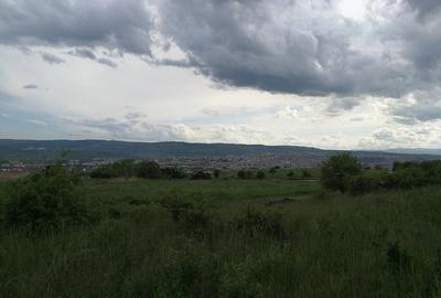 Teren de 612 mp, în Iris