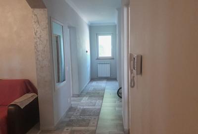 Casă cu 4 camere în Exterior Vest