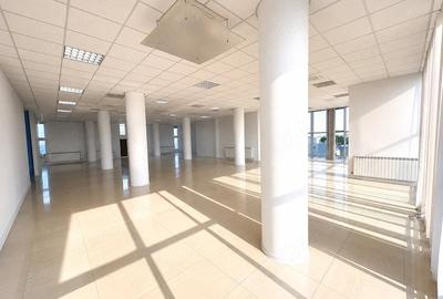 Spațiu comercial, de 400 mp, în Central - 1