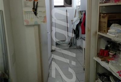 Spațiu comercial, de 70 mp, în Triaj - 2