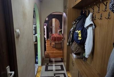 Apartament cu 3 camere în Micro 16 - 9