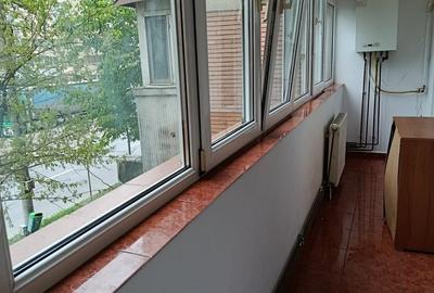 Garsonieră decomandată în Central - 1